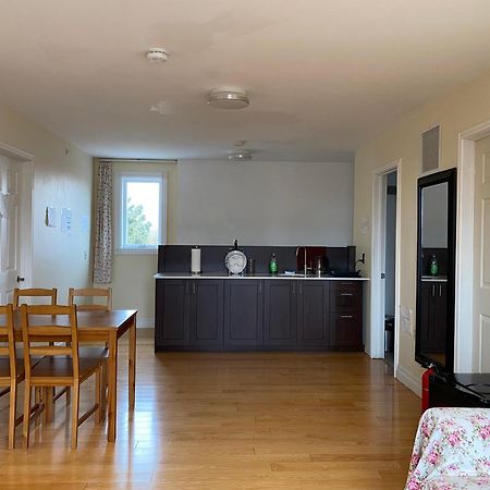 Dairy Homestay Toronto Buitenkant foto